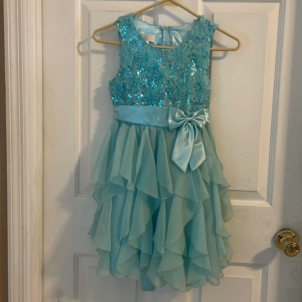 Blue dress
